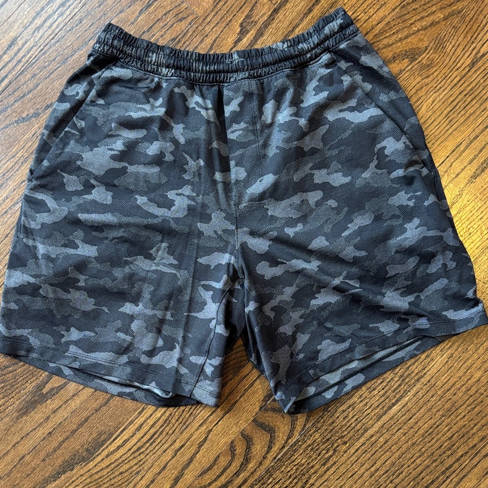 Lululemon Athletica Gray Camo Athletic Shorts
